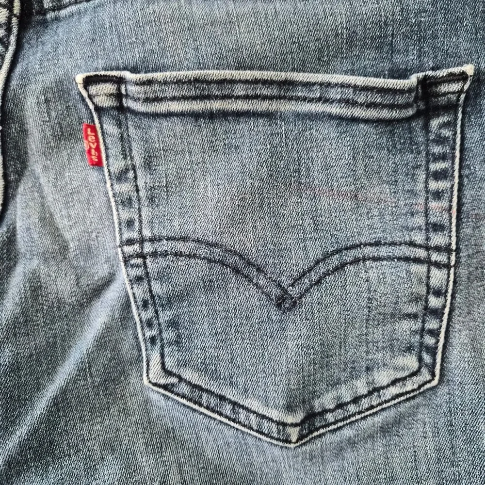 Levis 541 Athletic Taper Men Jeans 34x32 Medium Wash Blue Denim Stretch 541-0011